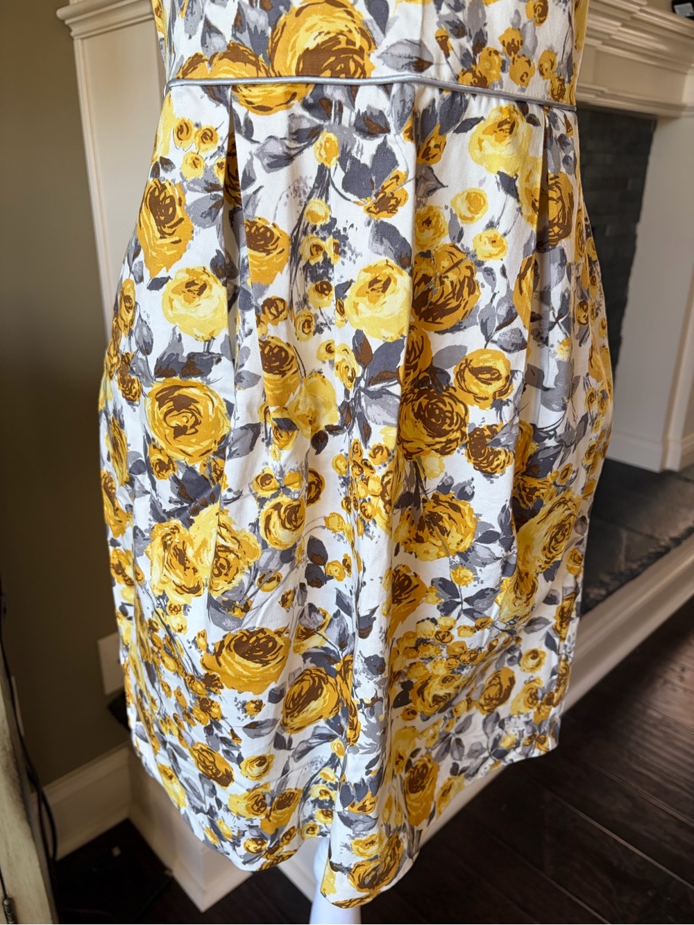 B. Smart Yellow/Gray Floral Strapless Sundress Sz 10 Cotton Pockets Vintage Y2K - Picture 4 of 10